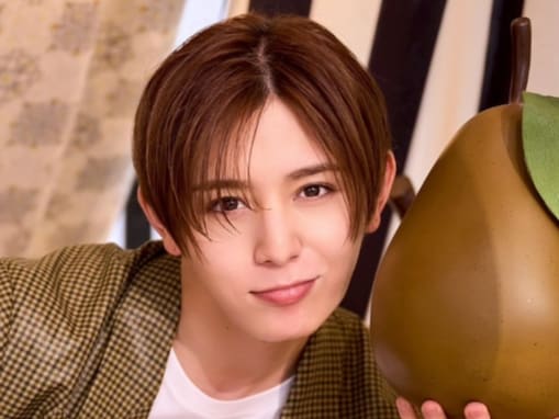 「髪切って色も変えたかな？」山田涼介、イケメンショット公開「さっぱりかっこいい！」「最高に美しい」