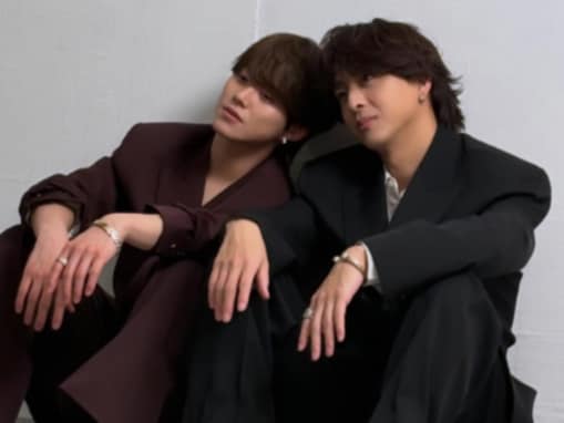 「おしりコンビ可愛すぎる」寺西拓人、なにわ男子・大橋和也とのイチャイチャオフショットを公開！