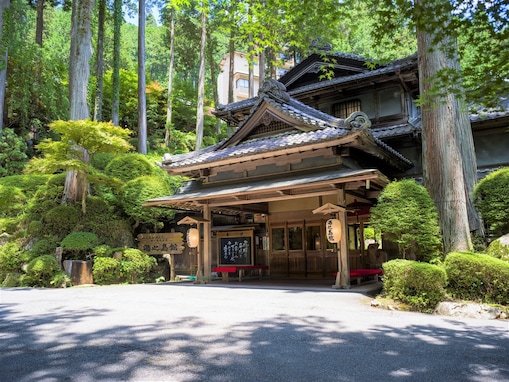 【岐阜県の人気ホテル】「下呂温泉 湯之島館」は昭和初期の建築美と名湯を堪能できる宿