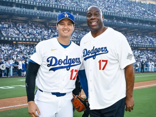 「大谷よりでかいのバグすぎる」大谷翔平、開幕戦でNBAレジェンドとのツーショット公開「豪華すぎる」