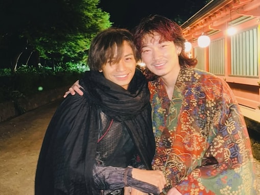 「噂の推し活ツーショ」中島健人、綾野剛＆山田裕貴との豪華オフショットを披露！ 「剛さん嬉しそう」