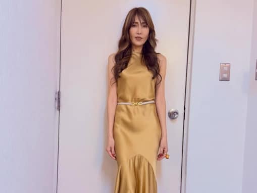 「セクシーでゴージャス」工藤静香、“背中ぱっくり開いた”ドレス姿に「美しい」「ゴールドの人魚姫」