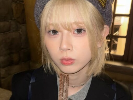 「絶対オーラでバレる」NiziU・リク、プライベートのディズニーショット公開「かわいすぎてびっくりした」