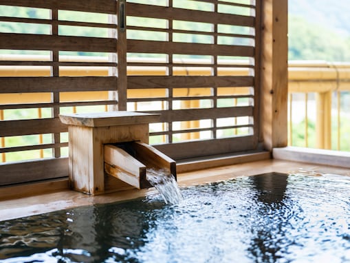 【兵庫県の人気銭湯】「湯あそびひろば 芦原温泉」は年中無休・深夜も営業する施設。岩盤サウナや日替わり湯の露天風呂を楽しめる