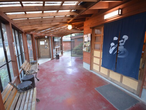 【宮城県の人気日帰り温泉】「市太郎の湯」は庭園の景色を堪能できる施設。ヒノキの香りと露天風呂でリラックス