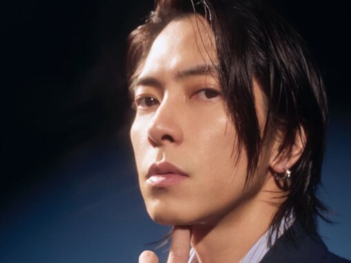 「もぉ 大人の色気ダダ漏れ」山下智久、ブルガリまとう“超絶イケメン”姿に反響「男の色気ヤバすぎ」