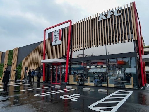 「えっ、ケンタッキーなの？」相模原・国道16号沿いに誕生した“次世代KFC” 日本初の設備がスゴかった