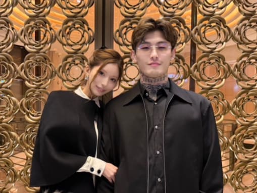 「美男美女」平本蓮、結婚記念日に美人妻と密着ショット公開「愛妻家なのが好感度高い」「お似合い」