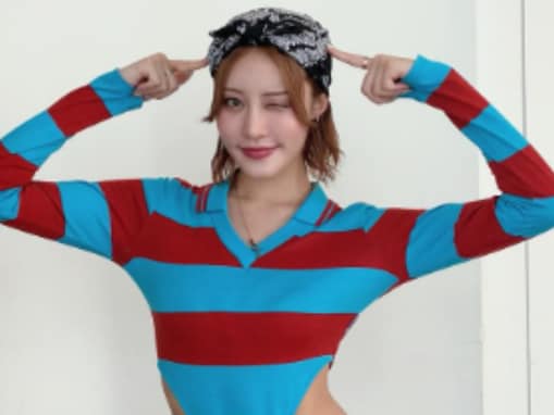 「ハイレグ？」王林、くびれ丸見えコーデで圧巻スタイルを披露！ 「2枚目の服ヤバいね」「こんな脚長い？」