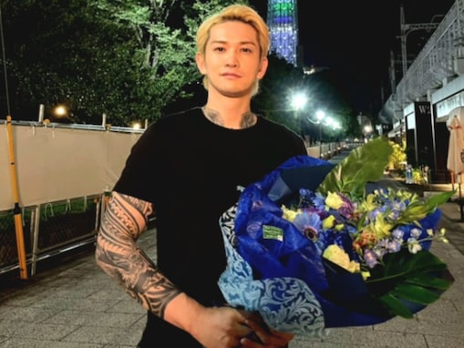 「背中にまさかのおもち〜」町田啓太、タトゥー際立つドラマオフショット公開！ 「尊くて泣いちゃう」