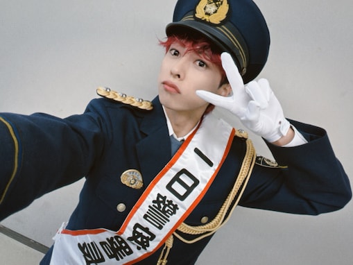 OWV・佐野文哉、「幼い頃の夢」を叶える。「マジで強盗捕まえたことある一日署長初めてみた」