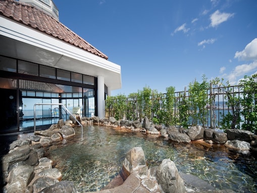 【楽天トラベル売れ筋1位】「和歌山マリーナシティホテル」は全室オーシャンビューと夕日百選の絶景を楽しむ海辺リゾート【4月10日】