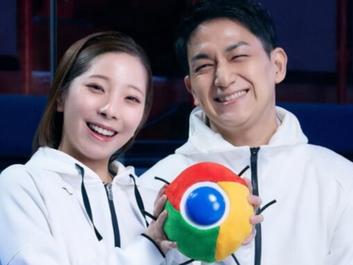 「仲良しモード満開」りくりゅうペア、密着し笑顔見せるショットに反響！ 「この笑顔大好きすぎる」
