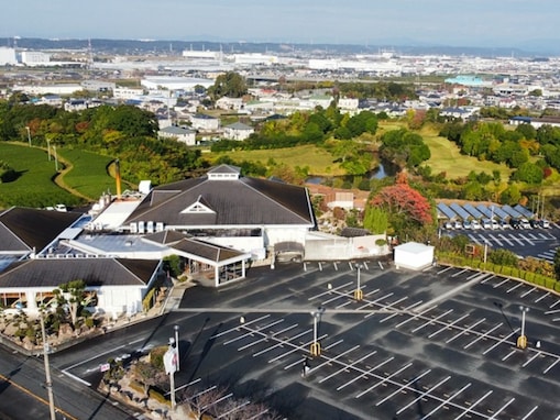 【静岡県の人気スーパー銭湯】「袋井温泉和の湯」は琥珀色の天然温泉が自慢の施設。温泉そだちの「とらふぐ」でリラックス