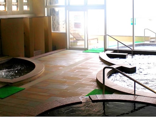 【佐賀県の人気日帰り温泉】「玄海海上温泉パレア」は開放的な露天風呂で仮屋湾の絶景を一望できる施設