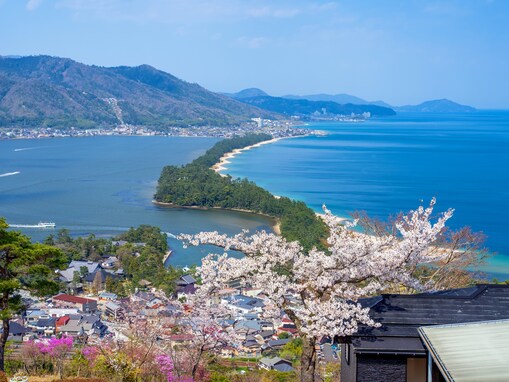 「食べ歩きとしても人気」グルメも楽しめる“京都府の温泉地”ランキング！ 2位「天橋立温泉」を抑えた1位は？【2026年調査】