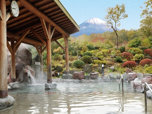 【静岡県の人気日帰り温泉】「御胎内温泉健康センター」は富士山を望む絶景露天が自慢。大自然の中でリフレッシュ