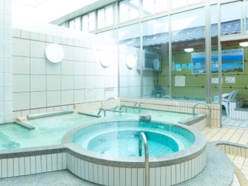 【大阪府の穴場銭湯】「朝日温泉」は遊び心が詰まった地域密着型施設。軟水のお風呂でリラックス