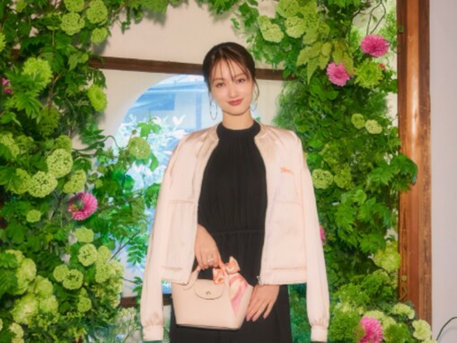 「大変色っぽくなりましたね」谷まりあ、美脚ショットに反響「可愛すぎて眩しくて見れない」「足綺麗」