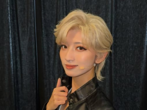 「宝塚男役みたい」美人俳優、イケメンな私服姿にファン歓喜「ハンサムで美しい」「はああかっこよすぎ」