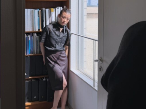 「全然雰囲気違う！」森七菜、モデル撮影オフショットに「私生活覗いてるみたい」「メッチャ美脚」反響
