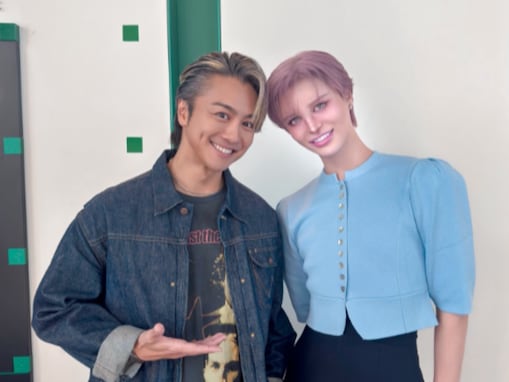 「やばい爆笑」TAKAHIRO、Mattとのツーショットに反響「顔ちっさ！」「マネキンが二体いるのかと」