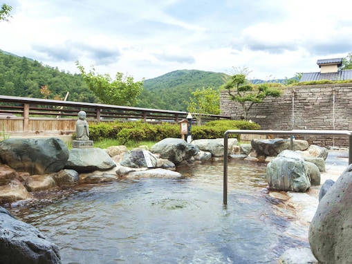 【兵庫県で泊まってよかった】「ホテルシルク温泉やまびこ」は里山の田園風景に佇む癒しの宿。シルク温泉でしっとり美肌に
