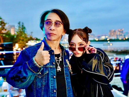 「avexしか勝たん」浜崎あゆみ、エイベックス松浦会長とのツーショットに「あゆまさ最強」「エモすぎ」