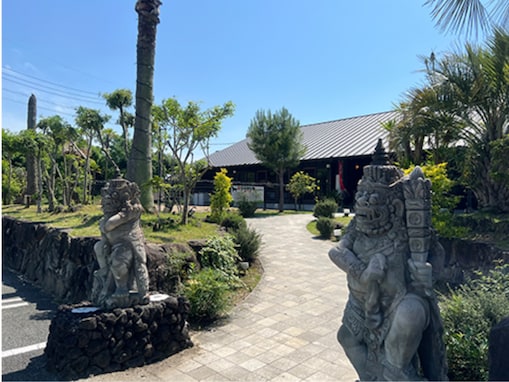 【熊本県の人気日帰り温泉】「隠れ家温泉 古保山リゾート」はアジアンチックなリゾート空間が魅力の施設。100％かけ流しの美肌の湯でリラックス