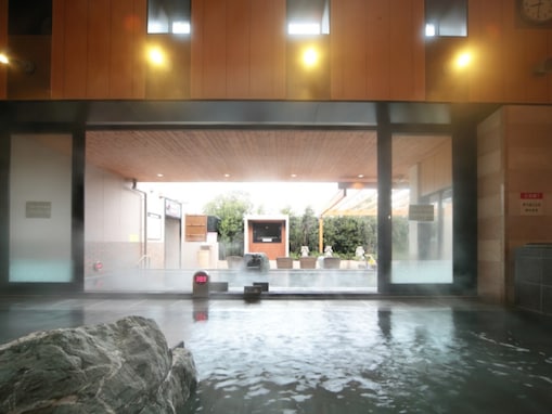 【千葉県の人気スーパー銭湯】「Spa Resort 菜々の湯」は本格ロウリュと7種の湯船が揃う癒やしの施設。炭酸泉やシルキーバスでリラックス