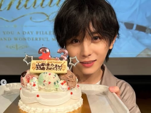 「これが33歳はやばい」山田涼介、誕生日ショットに反響「若返った？」「二次元から飛び出してるやん」