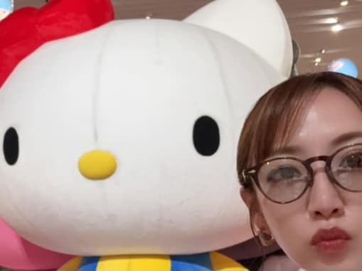 「たかみなが美人になって止まらない」高橋みなみ、サンリオ展へ「めっちゃ可愛すぎる」「プライベート楽しそう」