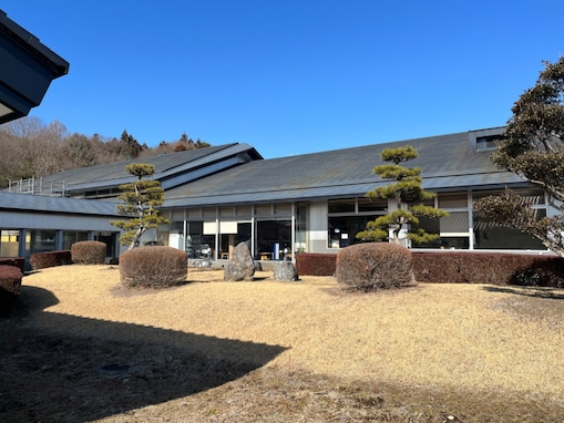 【栃木県の人気日帰り温泉】「城の湯やすらぎの里」は豊富な湯量と自然豊かな開放感が魅力の施設
