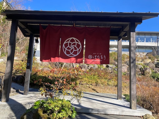 “映える”ホテルから、全室客室露天風呂付のホテルまで！ 「神奈川県で泊まってよかったホテル」3選