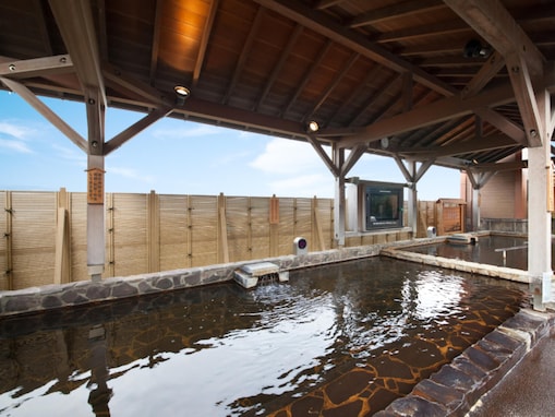 【石川県の人気スーパー銭湯】「天然温泉 湯来楽 ゆらら 内灘店」は全国有数の濃度を誇る源泉かけ流しや北陸最大級の岩盤浴が魅力
