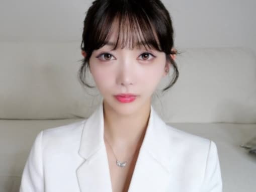 「これはバズるのでは！？」人気女性YouTuber、“ご報告”に反響「闇から抜けた感やばい」「本当に凄い」