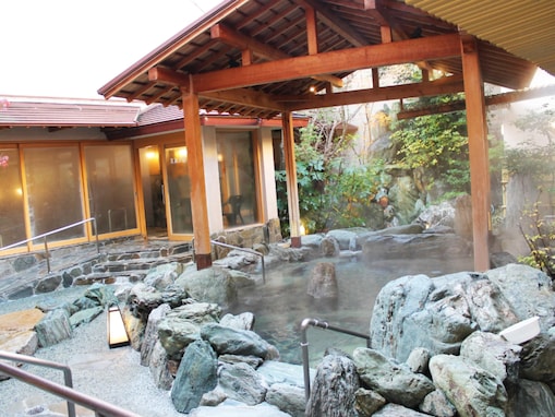 【広島県の人気スーパー銭湯】「満天の湯 可部店」は広々とした大浴場や露天風呂でリフレッシュできる施設