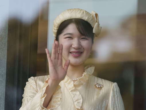 愛子さまの卒論は「恋の和歌」。秋篠宮家とは異なる“学習院の王道”で開花した才能