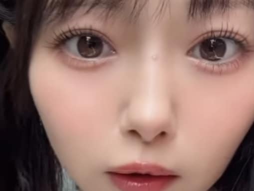「若いな〜！アイドル時代と変わらん」元AKB48、最新ショットに反響「実年齢間違っていませんか？現役JK」