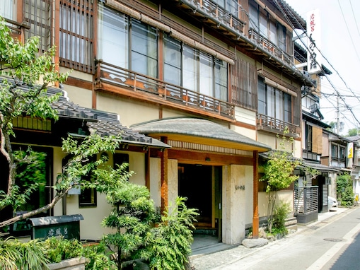 【楽天トラベルセール】兵庫県「城崎温泉 しののめ荘」が今だけ特別価格に！ 岩風呂やノスタルジックな雰囲気の貸切風呂が自慢【6月10日】