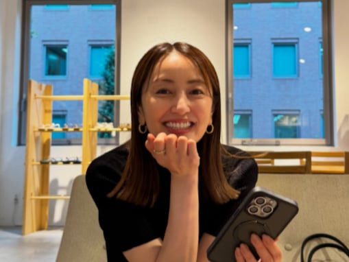 「いつまでも綺麗」矢田亜希子、47歳の近影ショットに絶賛の声！ 「若いですね」「スタイルがいい」