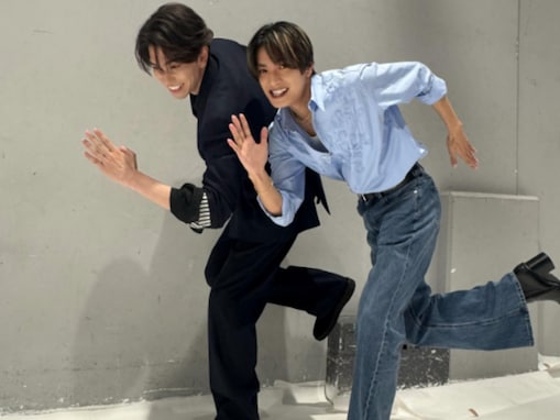 「大好きなペアだ」イケメン俳優、STARTOアイドルとの仲良しショット公開！ 「2人ともスタイル抜群すぎる」