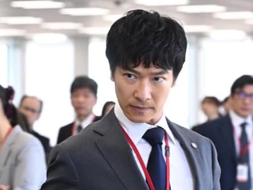 「早慶出身」と聞いて驚いた俳優ランキング！ 同率2位「堺雅人」「広末涼子」を抑えた1位は？【2026年調査】