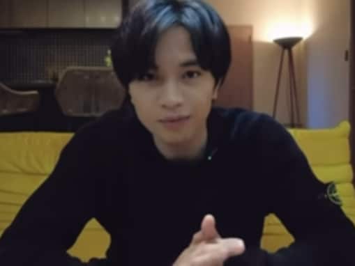 「自宅公開ありがとうすぎる」中島健人、“自宅公開してみた”動画が話題に！ 「特定されますって！」