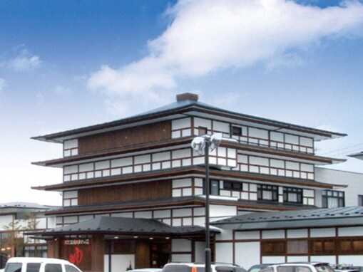 【山形県の人気日帰り温泉】「庄内おばこの里 こまぎ」は美人湯と県内屈指の大型サウナが魅力の施設。天然温泉でリラックス