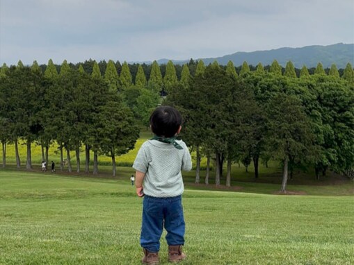 「世界はうつくしいのよ」元宝塚トップ娘役、2歳息子への愛あふれるメッセージに反響「心洗われます」