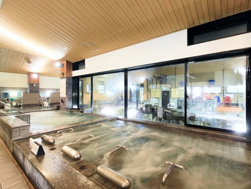 【埼玉県の人気スーパー銭湯】「おふろの王様 志木店」は天然温泉と多彩なサウナが揃う施設。豊富なお風呂でリラックス