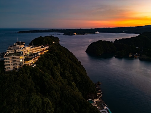 【楽天トラベル売れ筋1位】和歌山県「南紀勝浦温泉 ホテル浦島」が選ばれる理由
