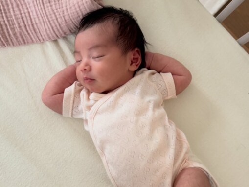 「超美形BABY」堂安律の美人妻、出産を報告！ 「とっても美人さん」「なんて可愛いお子様でしょうか」