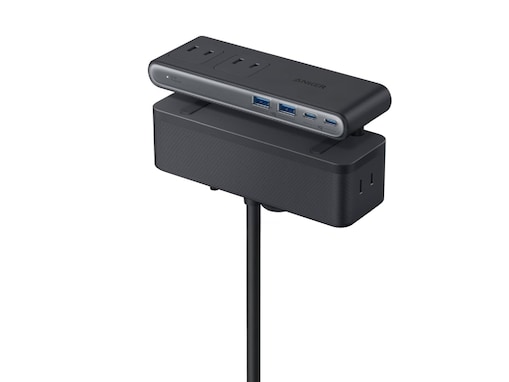 デスクをスッキリ省スペース化。Ankerの電源タップは最大10台同時充電可能でワークスペースを快適にする大人気アイテム